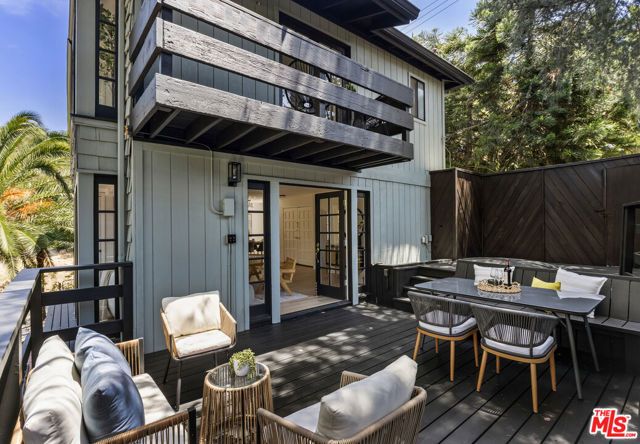 3887 Latrobe Street, Los Angeles, CA 90031