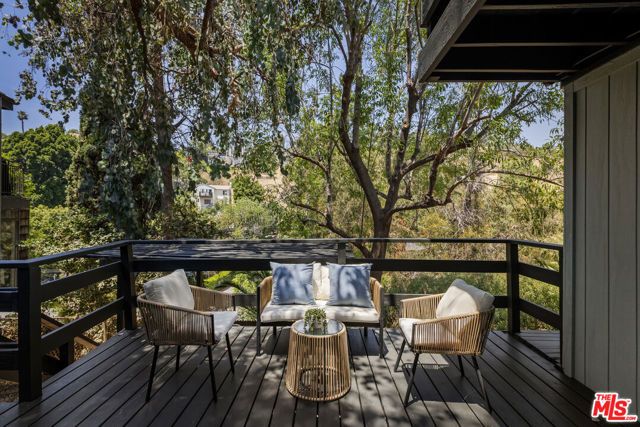 3887 Latrobe Street, Los Angeles, CA 90031