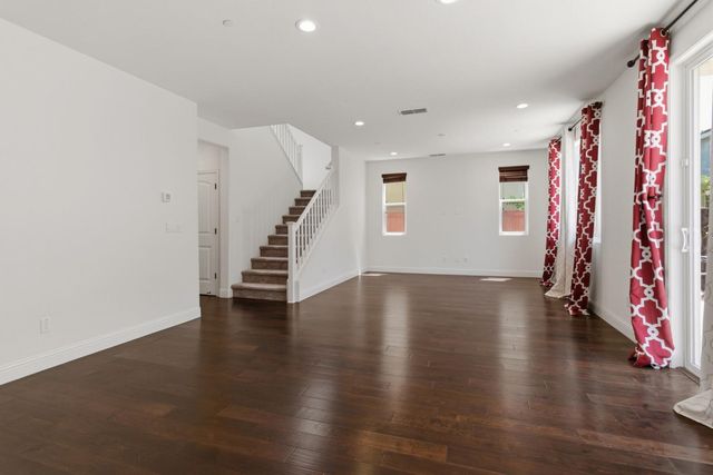 510 E Albertina Ave, Mountain House, CA 95391
