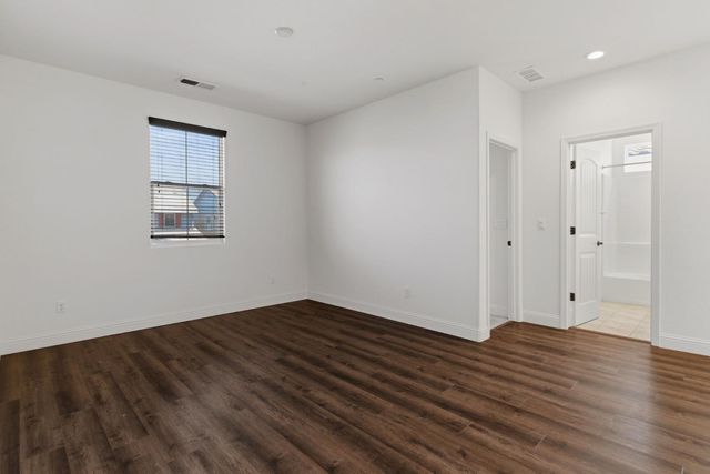 510 E Albertina Ave, Mountain House, CA 95391