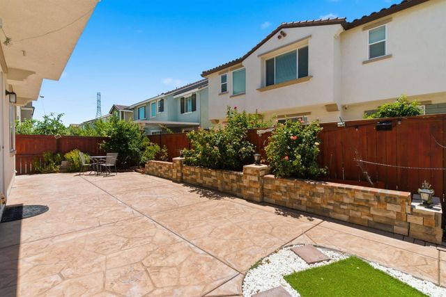 510 E Albertina Ave, Mountain House, CA 95391
