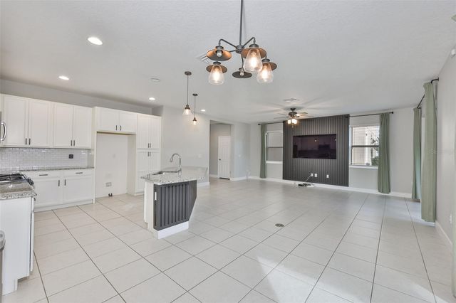 6207 VOYAGERS PLACE, Apollo Beach, FL 33572