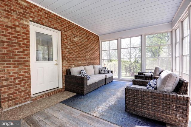 16562 OLD WATERFORD RD, Paeonian Springs, VA 20129