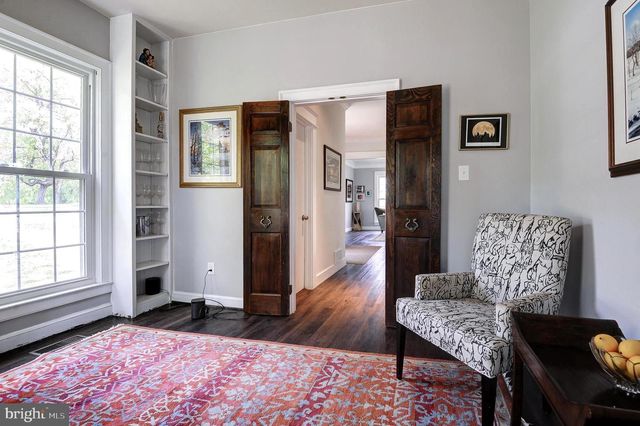 16562 OLD WATERFORD RD, Paeonian Springs, VA 20129