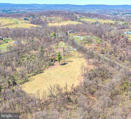 16562 OLD WATERFORD RD, Paeonian Springs, VA 20129