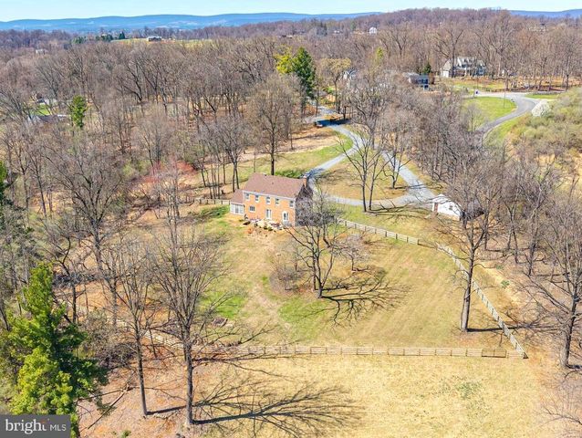 16562 OLD WATERFORD RD, Paeonian Springs, VA 20129