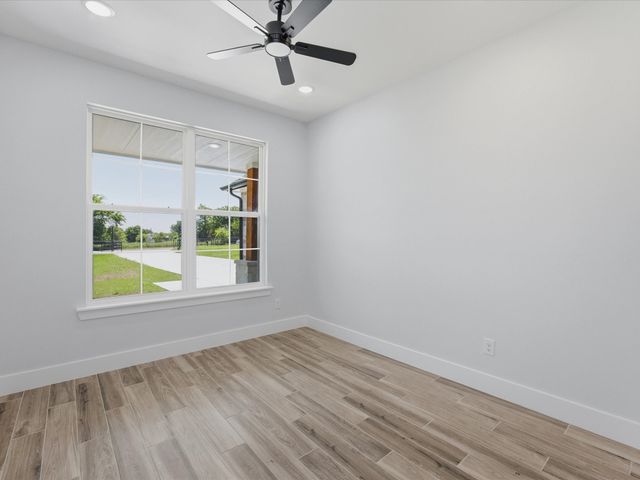 1569 Well Service Road, Bowie, TX 76230