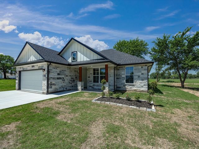 1569 Well Service Road, Bowie, TX 76230