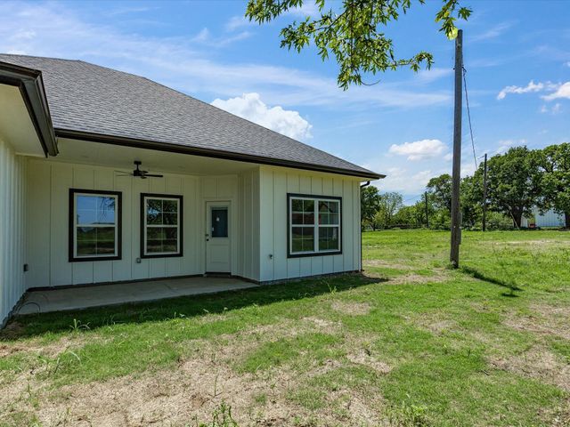 1569 Well Service Road, Bowie, TX 76230