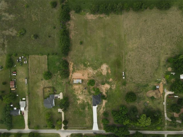 1569 Well Service Road, Bowie, TX 76230