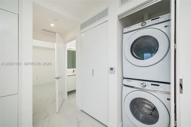 700 NE 24th St 3504, Miami, FL 33137