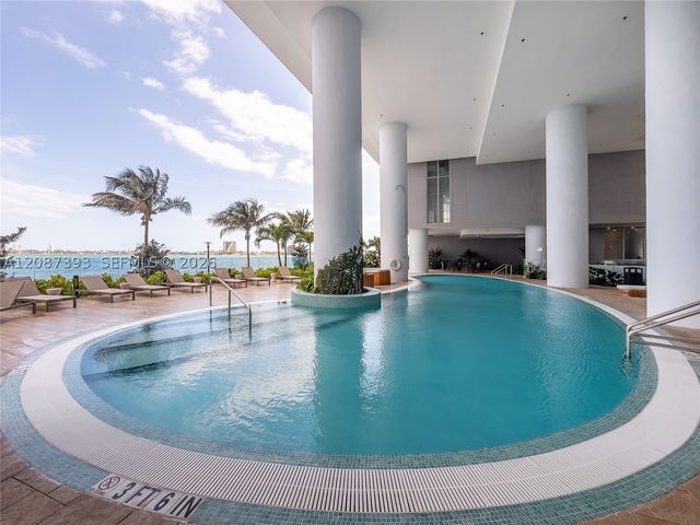 700 NE 24th St 3504, Miami, FL 33137