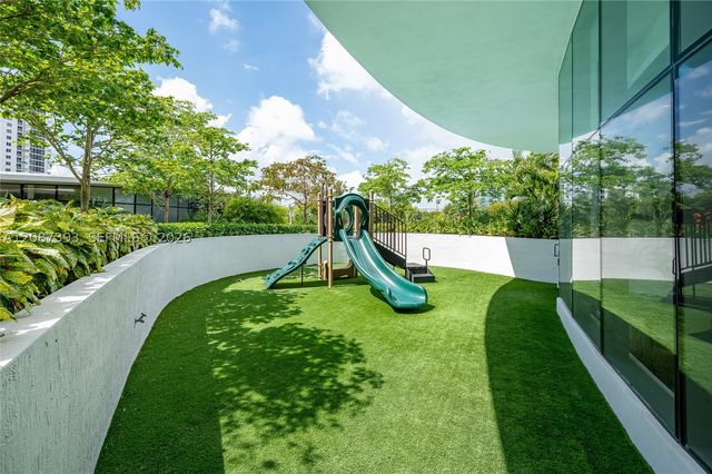 700 NE 24th St 3504, Miami, FL 33137