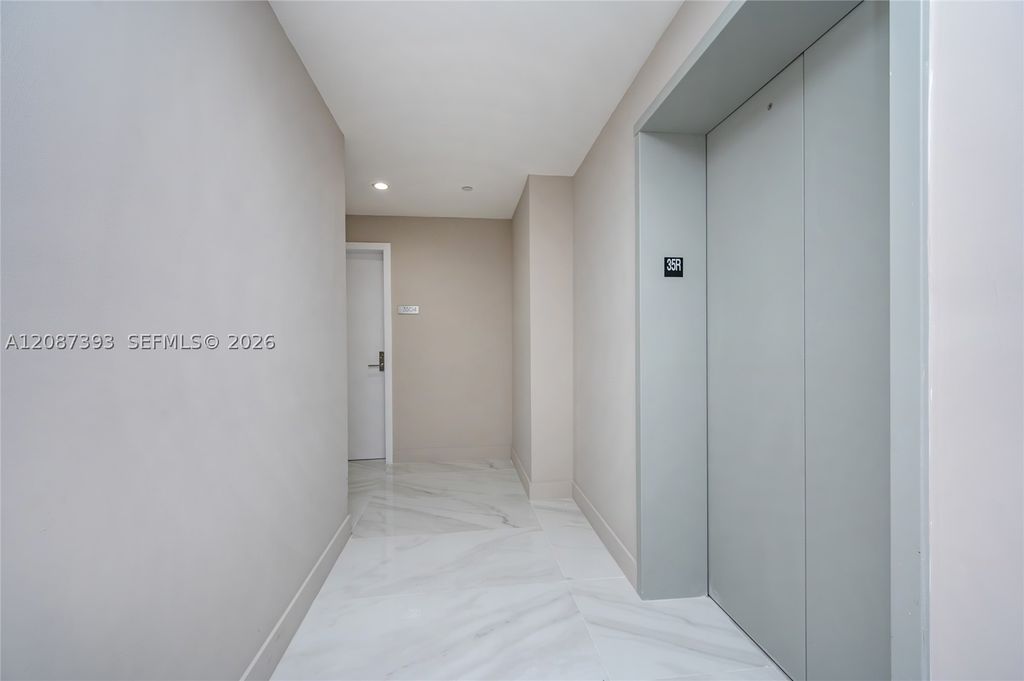 700 NE 24th St 3504, Miami, FL 33137