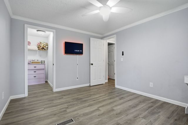 1464 Manley Loop, Dickson, TN 37055