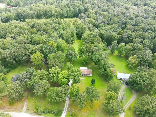 1464 Manley Loop, Dickson, TN 37055