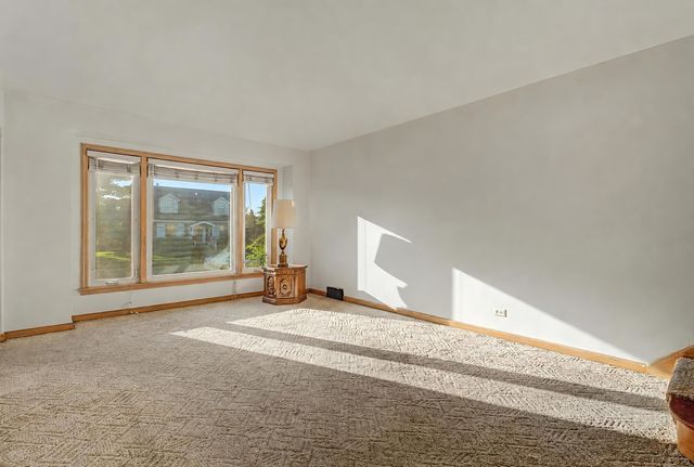 5137 N Oketo Avenue, Harwood Heights, IL 60706