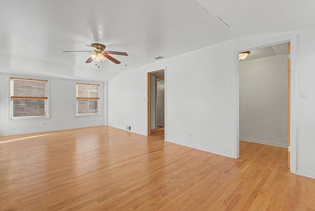 5137 N Oketo Avenue, Harwood Heights, IL 60706