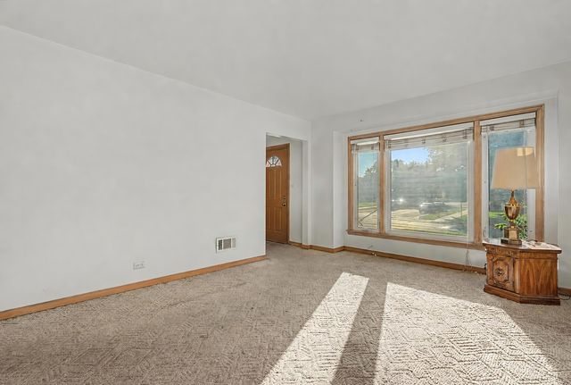 5137 N Oketo Avenue, Harwood Heights, IL 60706