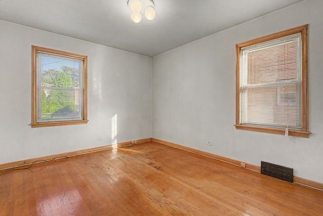 5137 N Oketo Avenue, Harwood Heights, IL 60706