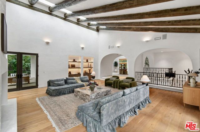 17647 BELINDA Street, Encino (los Angeles), CA 91316