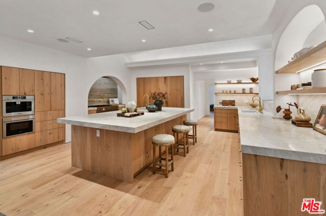 17647 BELINDA Street, Encino (los Angeles), CA 91316