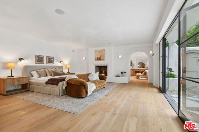 17647 BELINDA Street, Encino (los Angeles), CA 91316