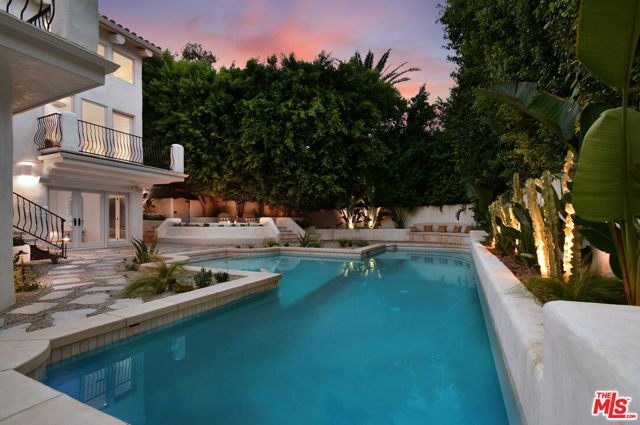 17647 BELINDA Street, Encino (los Angeles), CA 91316