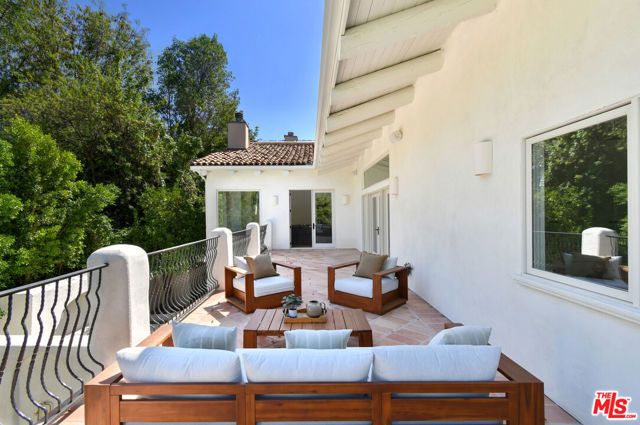 17647 BELINDA Street, Encino (los Angeles), CA 91316