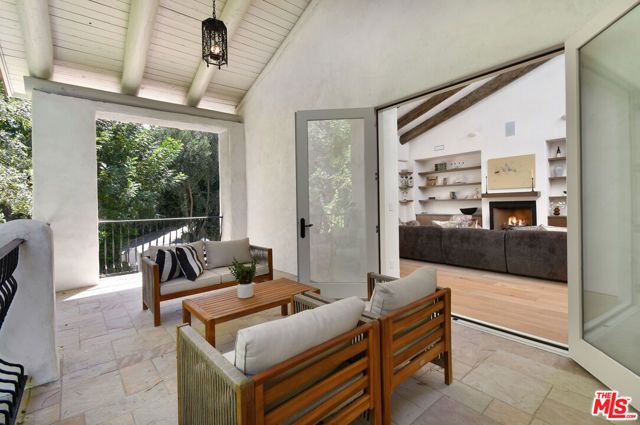 17647 BELINDA Street, Encino (los Angeles), CA 91316