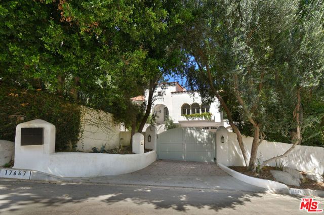 17647 BELINDA Street, Encino (los Angeles), CA 91316