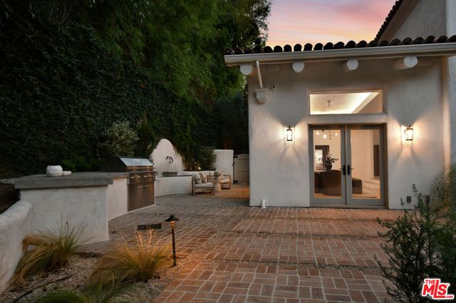 17647 BELINDA Street, Encino (los Angeles), CA 91316