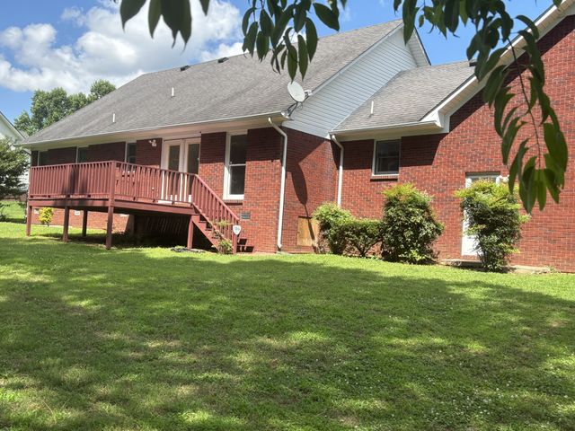 405 Westgate Dr, Pulaski, TN 38478