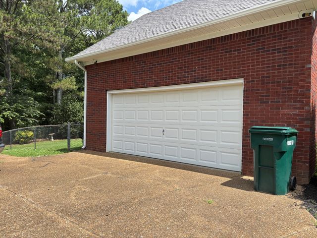 405 Westgate Dr, Pulaski, TN 38478