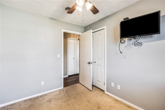 125 Bittersweet Drive, Columbiana, OH 44408