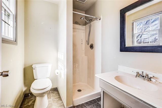 125 Bittersweet Drive, Columbiana, OH 44408