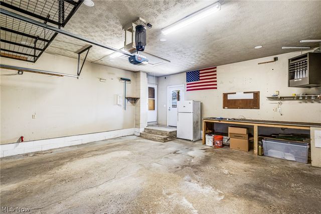 125 Bittersweet Drive, Columbiana, OH 44408