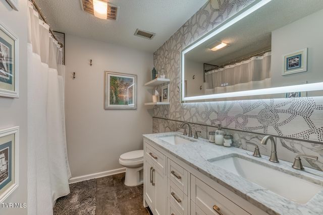 1905 Knob Creek Road 6, Johnson City, TN 37604