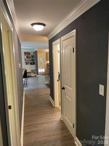 514 Crestview Drive, Albemarle, NC 28001