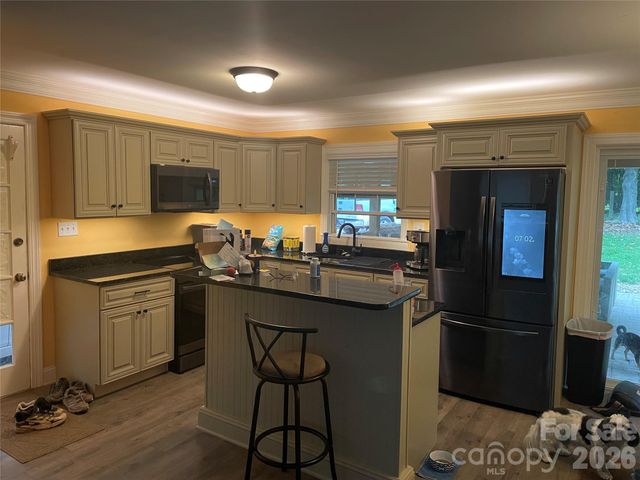 514 Crestview Drive, Albemarle, NC 28001