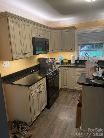 514 Crestview Drive, Albemarle, NC 28001
