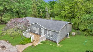 10615 New England Rd, Flint, TX 75762