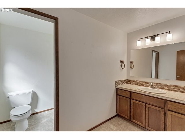 20871 Sw 103RD Dr, Tualatin, OR 97062