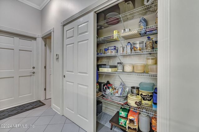 8126 SABAL OAK Lane, Jacksonville, FL 32256