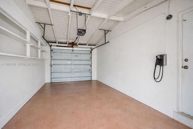 30 Bentley Dr, Miami Springs, FL 33166