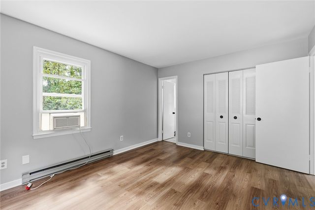 5571 Heatherhill Dr, North Chesterfield, VA 23234