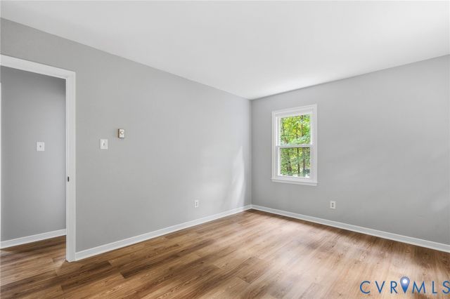 5571 Heatherhill Dr, North Chesterfield, VA 23234