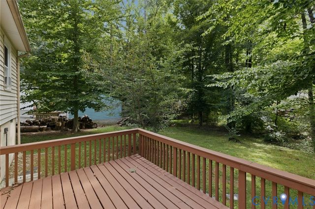 5571 Heatherhill Dr, North Chesterfield, VA 23234