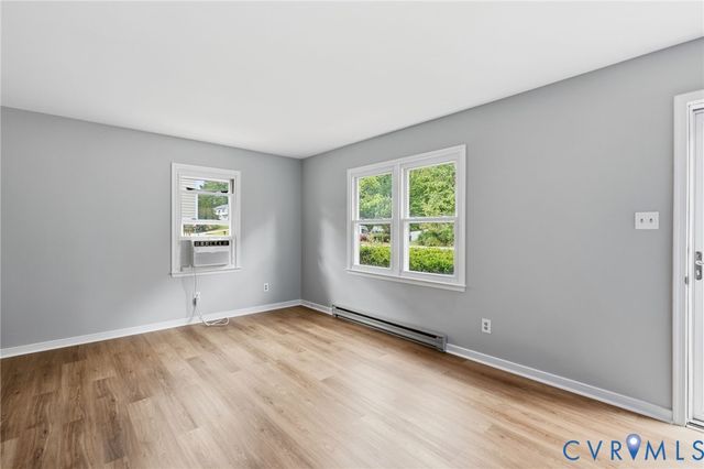 5571 Heatherhill Dr, North Chesterfield, VA 23234