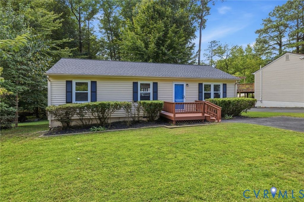 5571 Heatherhill Dr, North Chesterfield, VA 23234